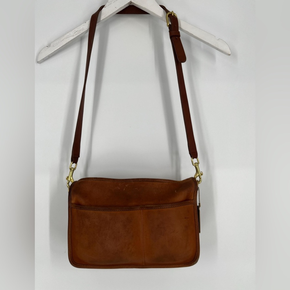 Vintage Coach 1970’s British tan leather companion bag